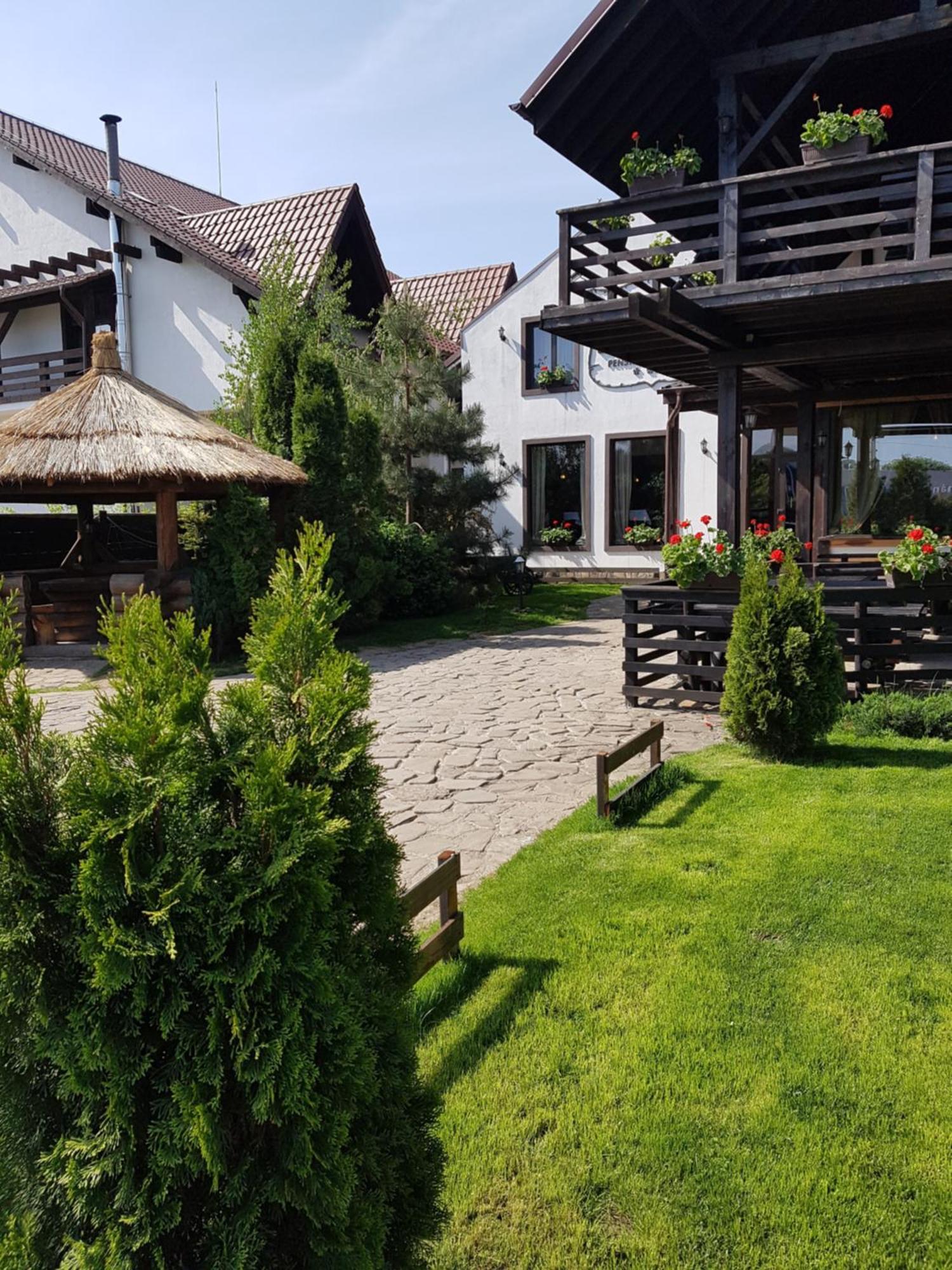 Pension Casa Drumetului Karácsonkő Kültér fotó