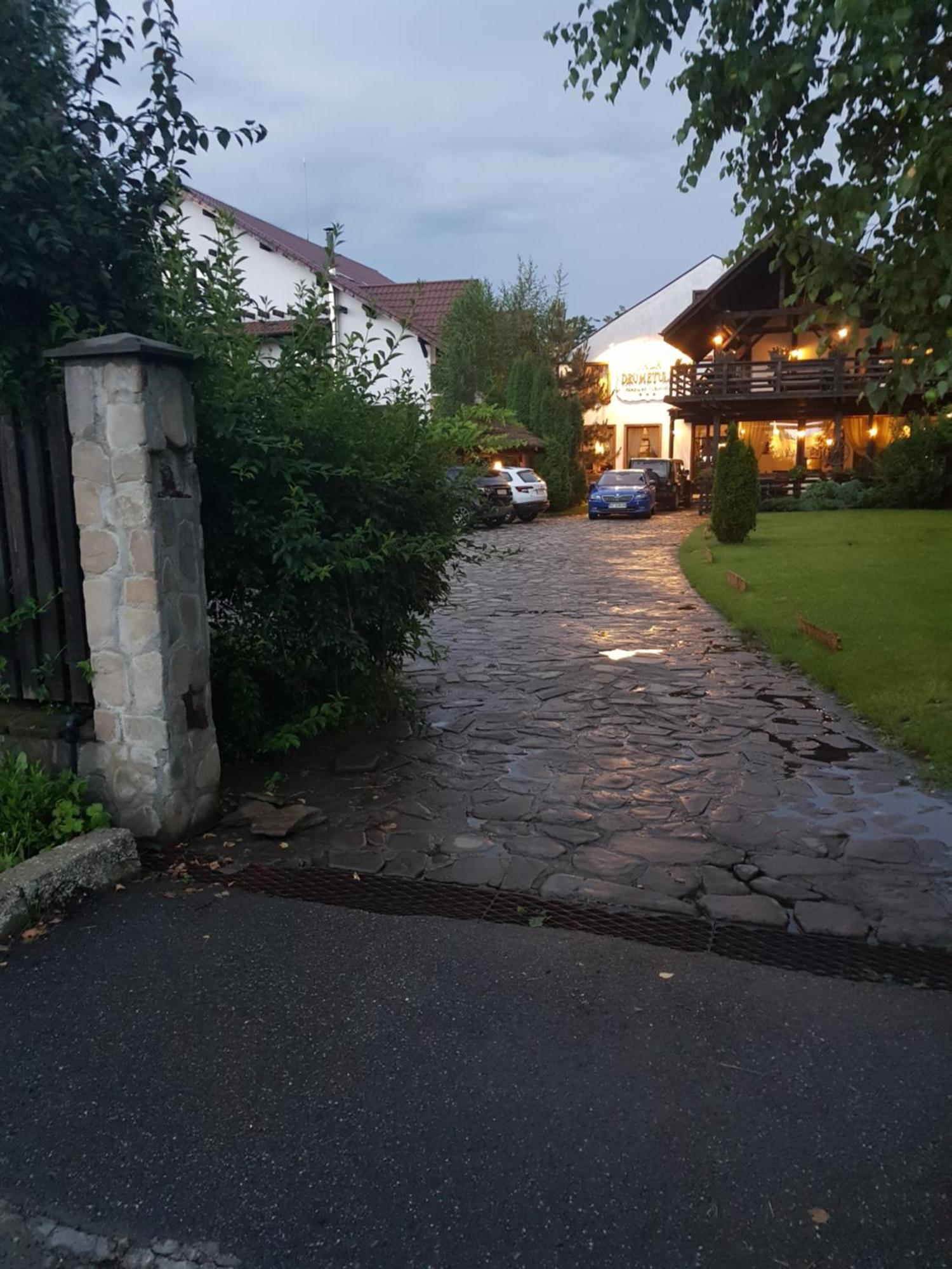 Pension Casa Drumetului Karácsonkő Kültér fotó